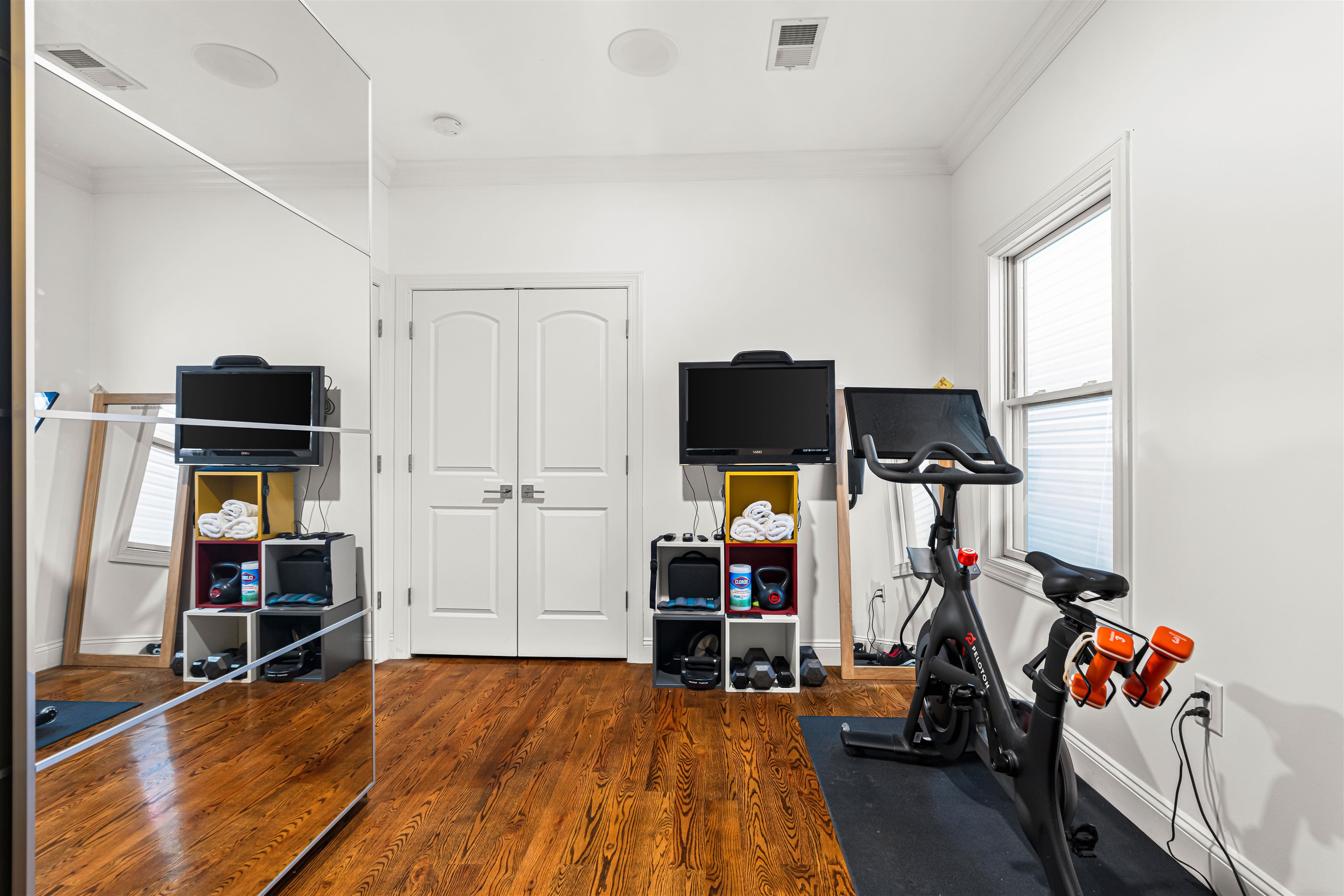 193 Halladay Street Jersey City, NJ 07304 - Photo 14 of 49