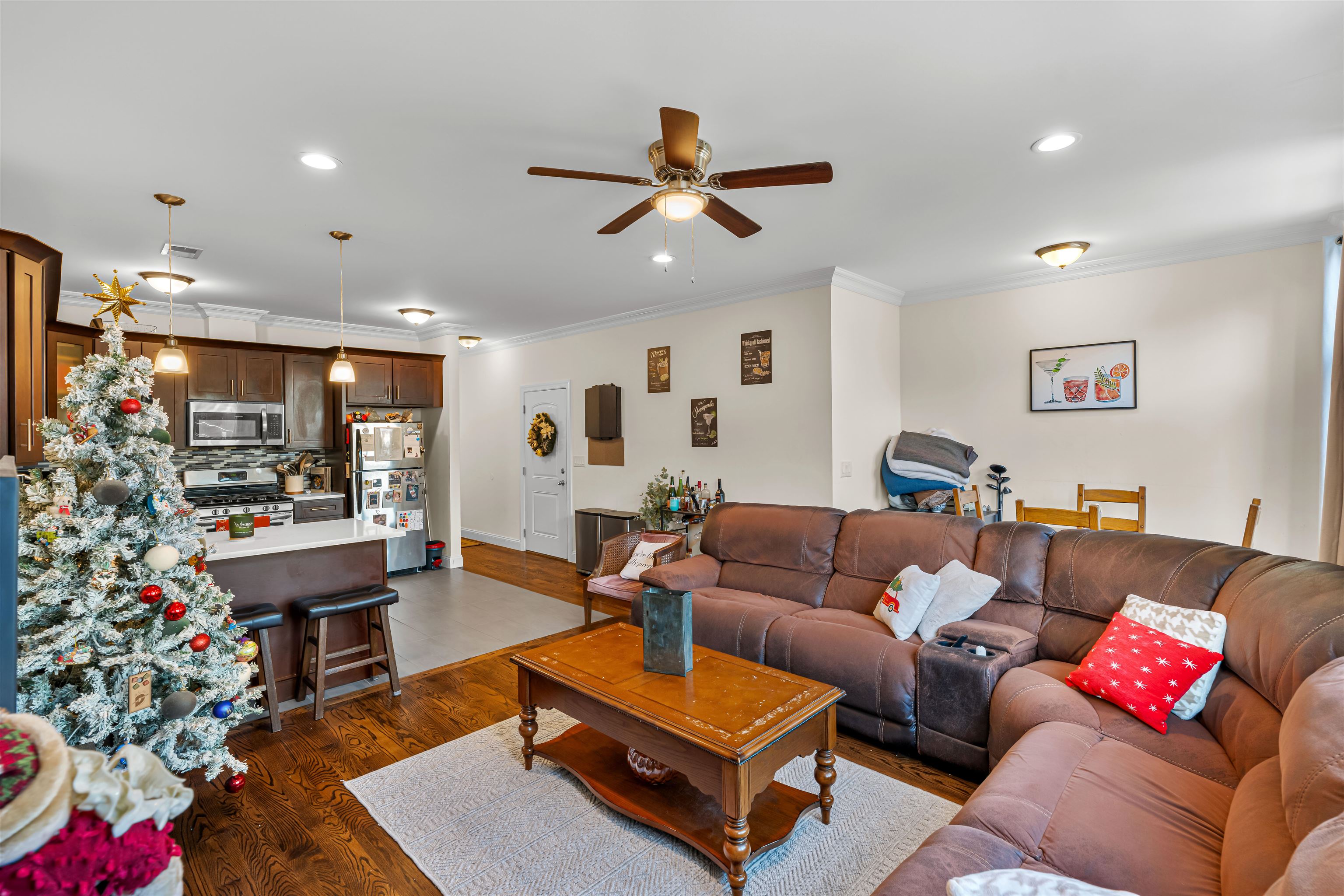 193 Halladay Street Jersey City, NJ 07304 - Photo 25 of 49 a living room with furniture and a large window