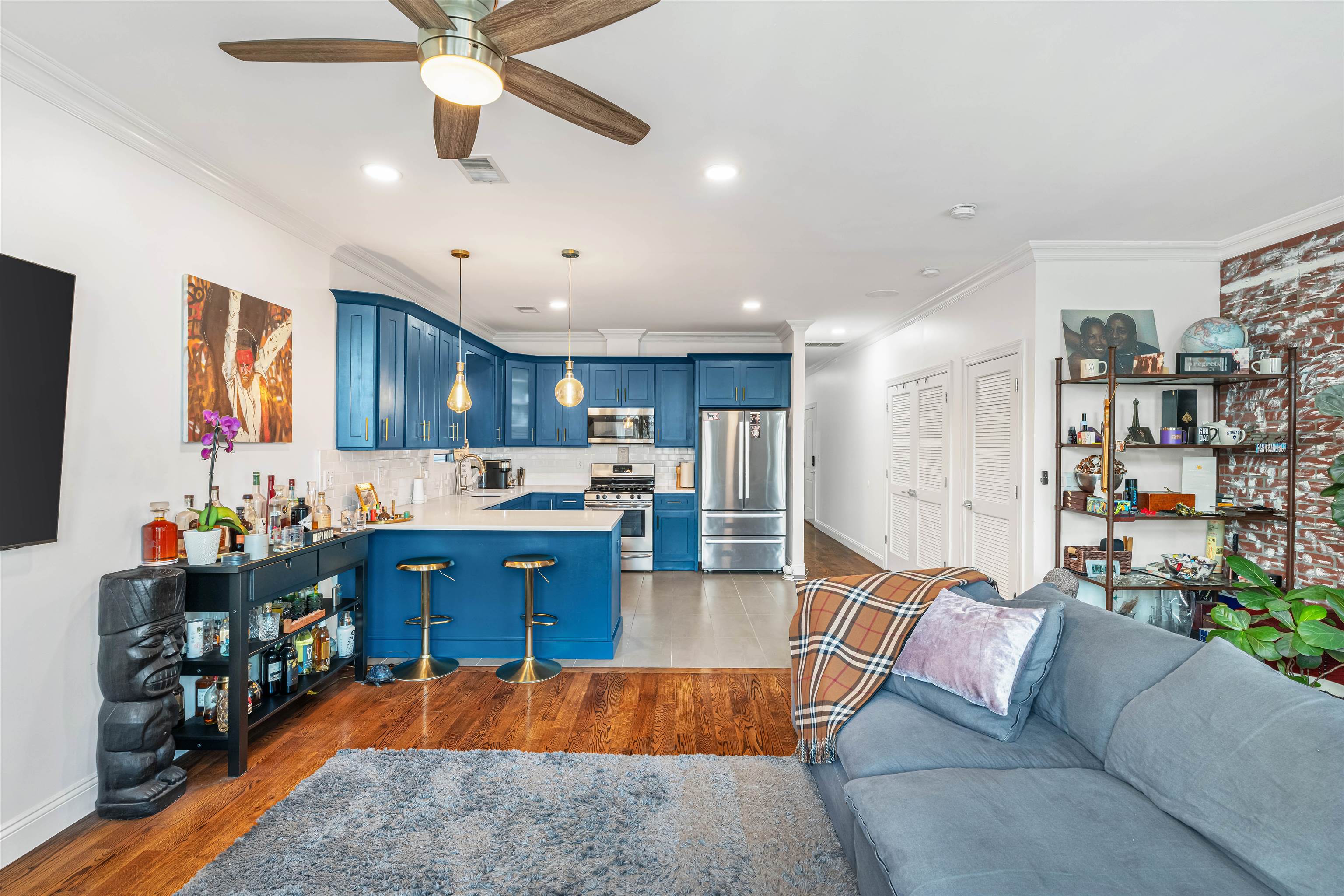 193 Halladay Street Jersey City, NJ 07304 - Photo 6 of 49