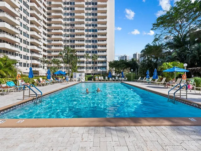 $310,000 | 3233 Northeast 34th Street, Unit 1712, Fort Lauderdale, FL 33308