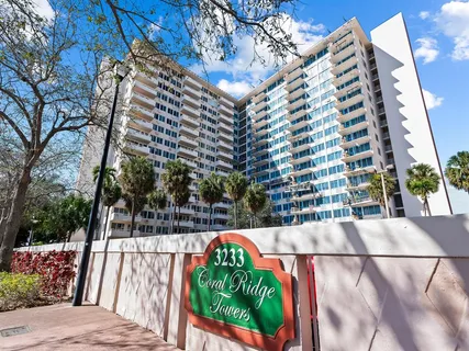 $310,000 | 3233 Northeast 34th Street, Unit 1712, Fort Lauderdale, FL 33308