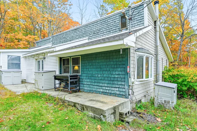 $329,000 | 89 Lone Indian Trail, Augusta, ME 04330