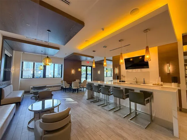 $3,250 | 999 Southwest 1st Avenue, Unit 2801, Miami, FL 33130