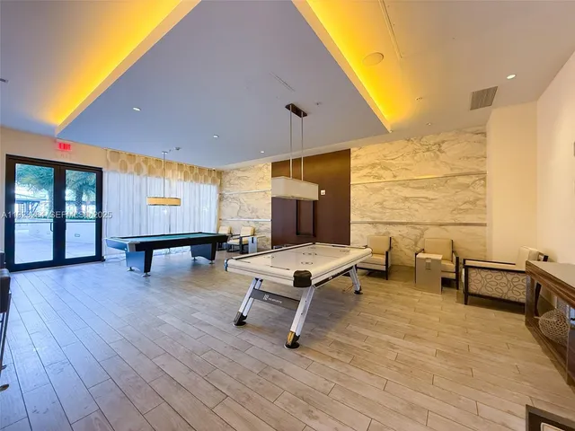 $3,250 | 999 Southwest 1st Avenue, Unit 2801, Miami, FL 33130