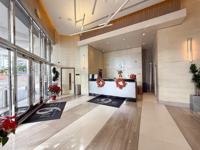 $3,250 | 999 Southwest 1st Avenue, Unit 2801, Miami, FL 33130