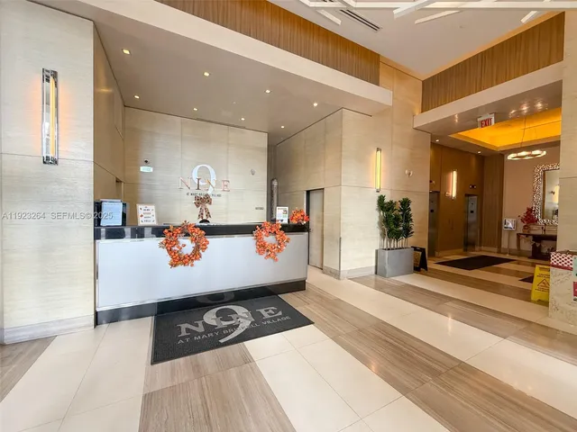 $3,250 | 999 Southwest 1st Avenue, Unit 2801, Miami, FL 33130