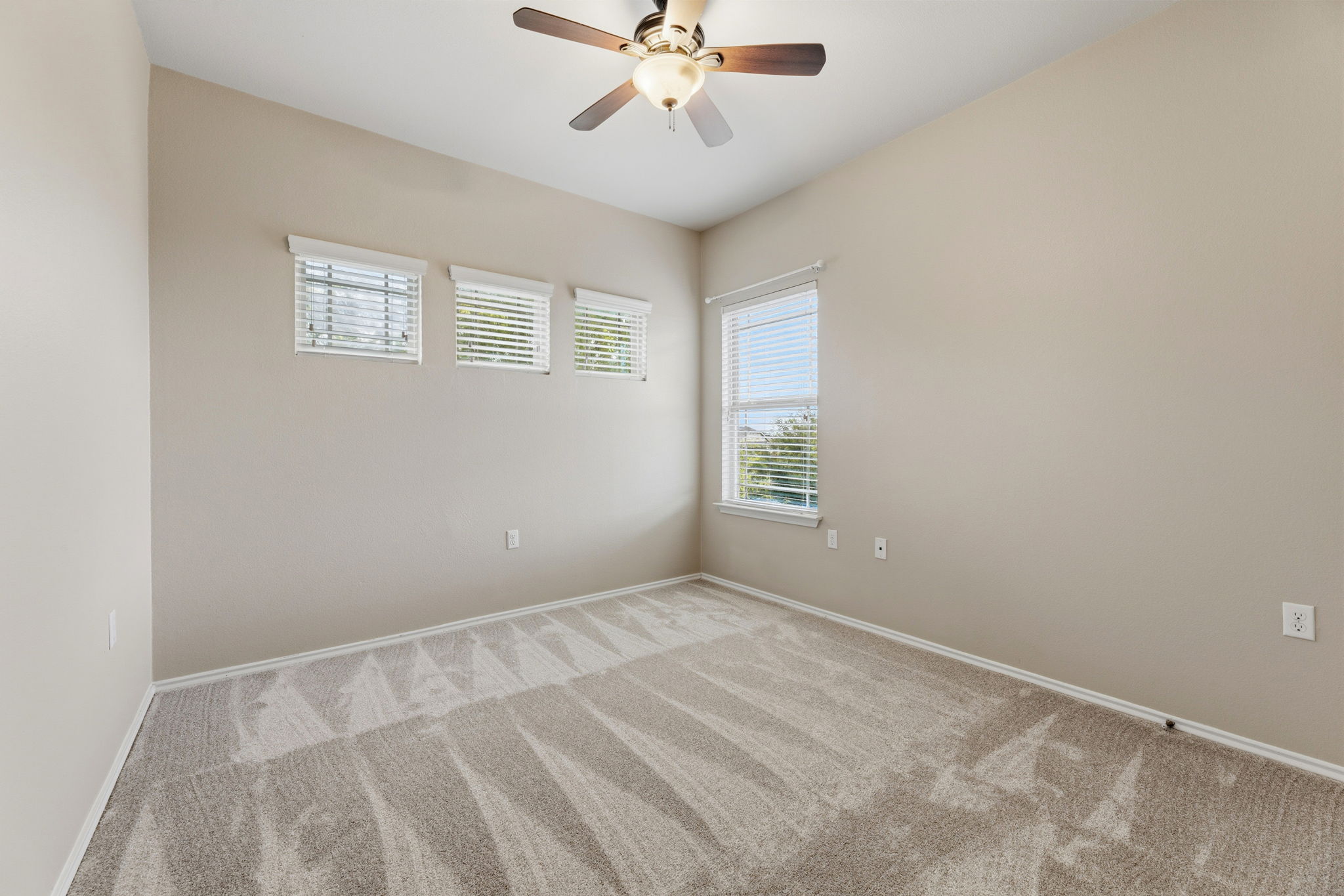 10217 Pinnacle Crest Loop Austin, TX 78747 - Photo 30 of 39