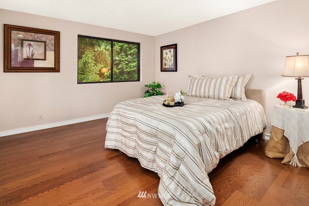 5513 227th Street Southeast Bothell, WA 98021 - Photo 8 of 16