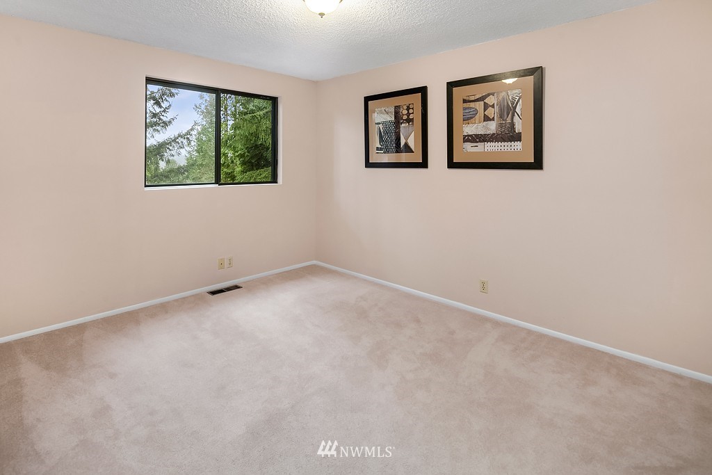 5513 227th Street Southeast Bothell, WA 98021 - Photo 10 of 16