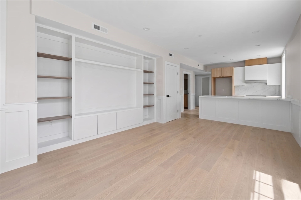 12-2 Corinthian Road, Unit 2 Somerville, MA 02144 - Photo 4 of 7
