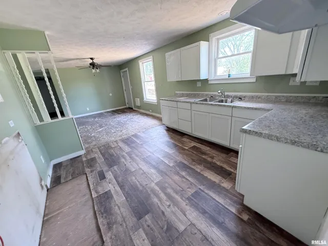 $56,000 | 407 North Buchanan Street, Marion, IL 62959