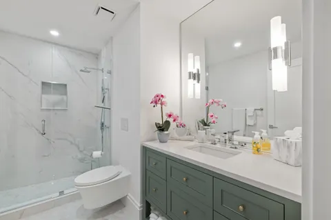 $2,300,000 | 300 South Ocean Boulevard, Unit 3G, Palm Beach, FL 33480