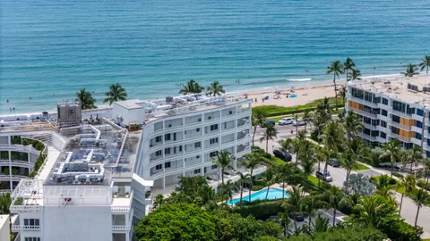 $2,300,000 | 300 South Ocean Boulevard, Unit 3G, Palm Beach, FL 33480