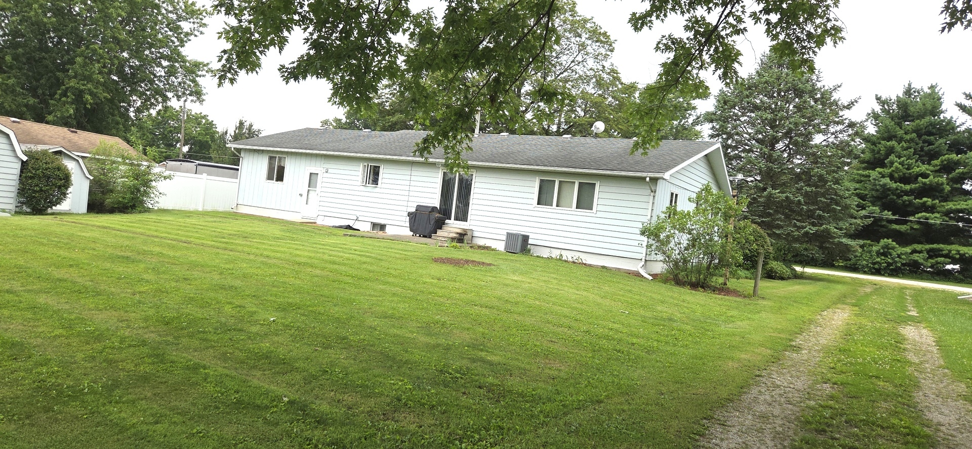 319 Cedar Street Hoopeston, IL 60942 - Photo 16 of 18 Gallery Image 16