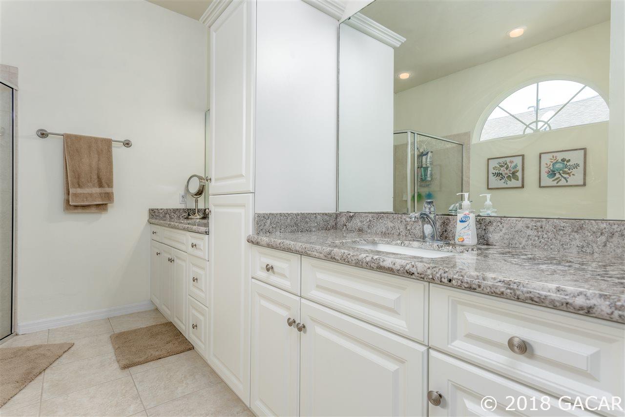 8360 Southwest 11th Lane Gainesville, FL 32607 - Photo 4 of 27 Gallery Image 4