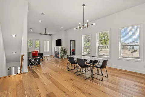 $579,000 | 908 Muncie Avenue, Dallas, TX 75212