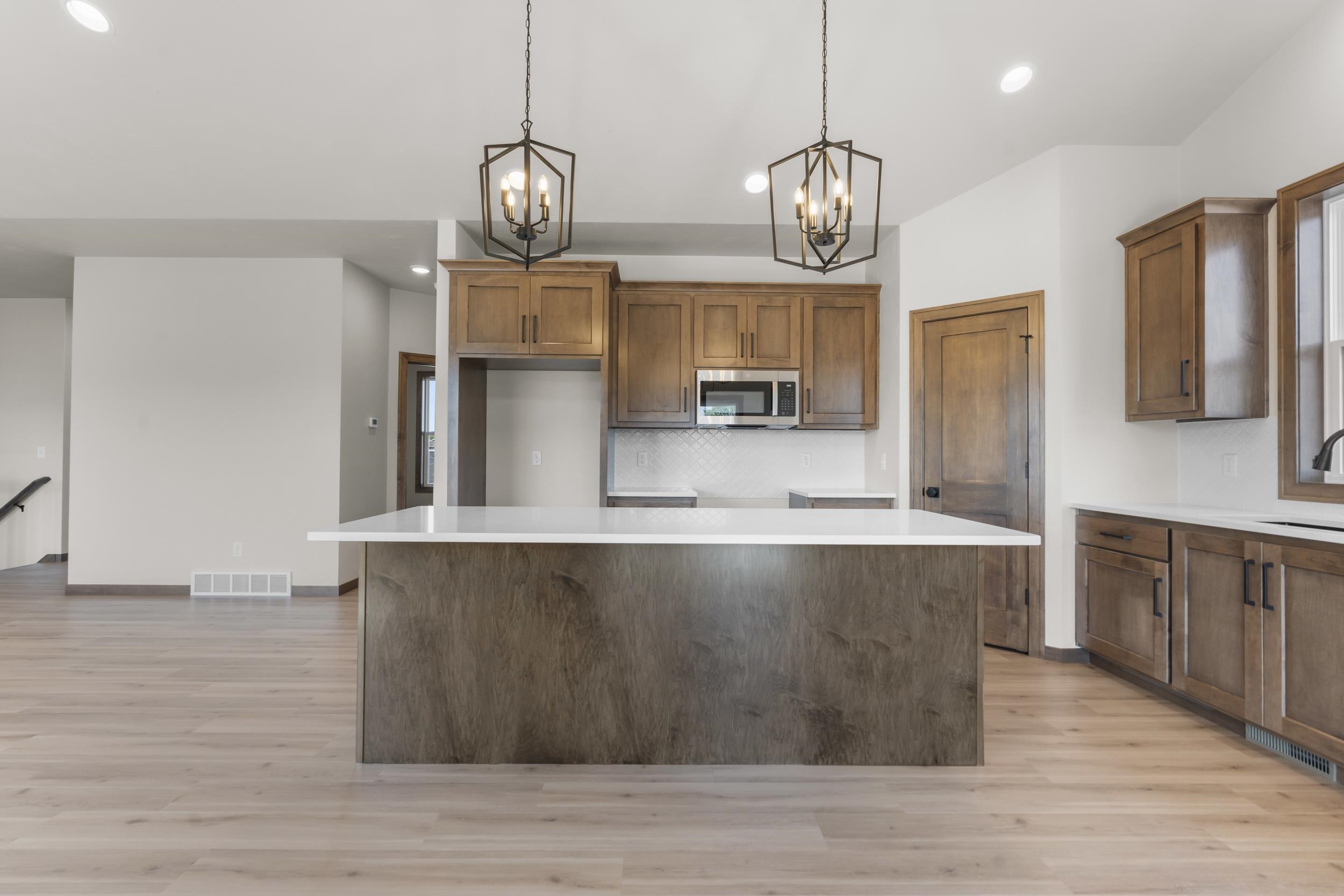 N8870 Killarney Way Menasha, WI 54952 - Photo 12 of 75