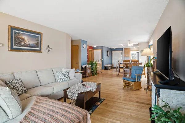 $347,500 | 1138 Highpoint Court, Unit 33B, New Richmond, WI 54017