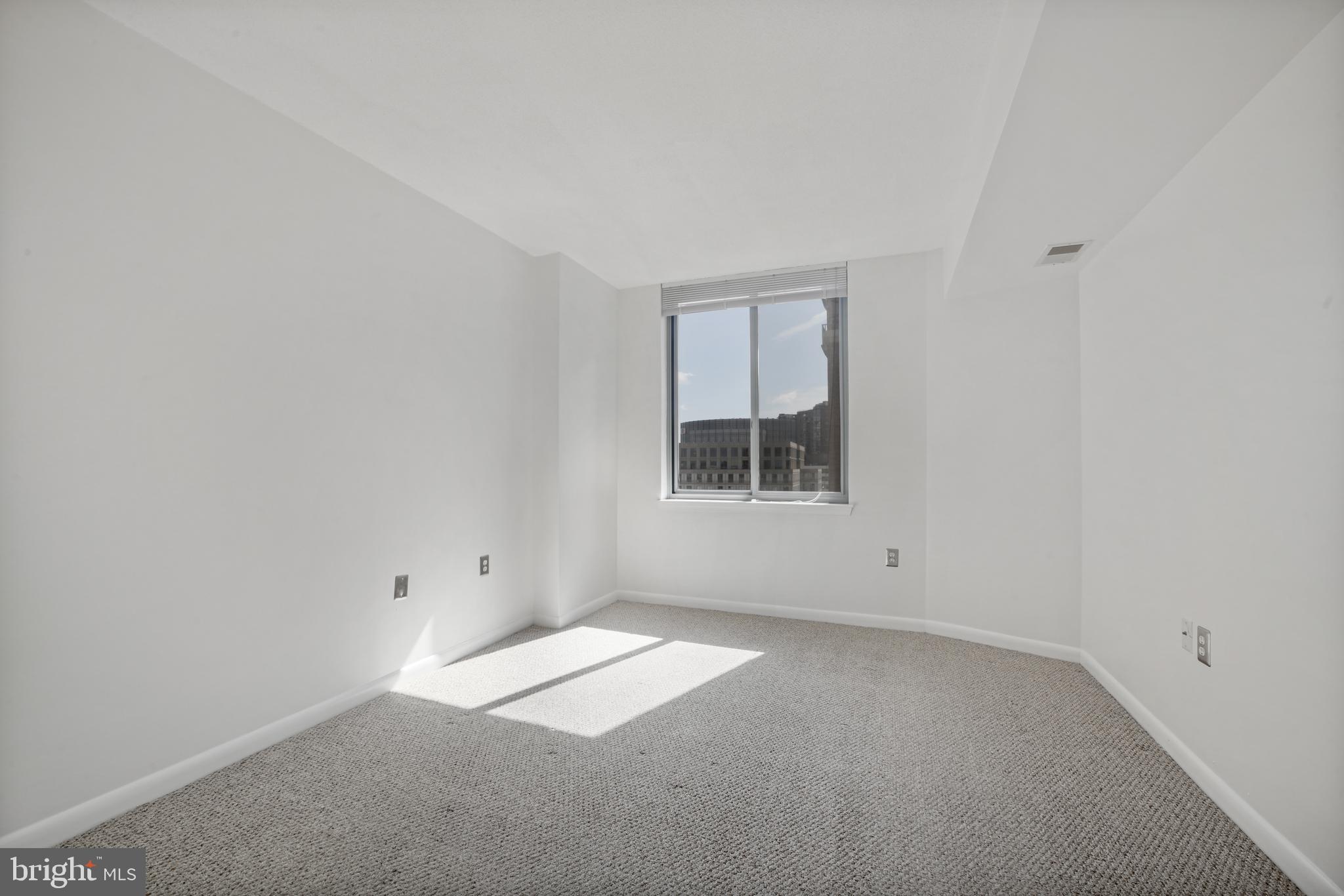 851 North Glebe Road, Unit 1608 Arlington, VA 22203 - Photo 10 of 24 a view of empty room