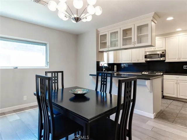 $725,000 | 2298 Rose Avenue, Unit 110, Signal Hill, CA 90755