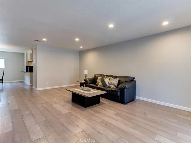 $725,000 | 2298 Rose Avenue, Unit 110, Signal Hill, CA 90755