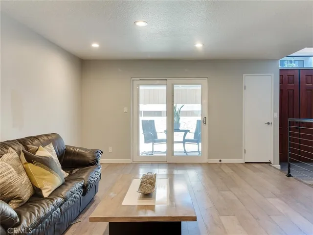 $725,000 | 2298 Rose Avenue, Unit 110, Signal Hill, CA 90755