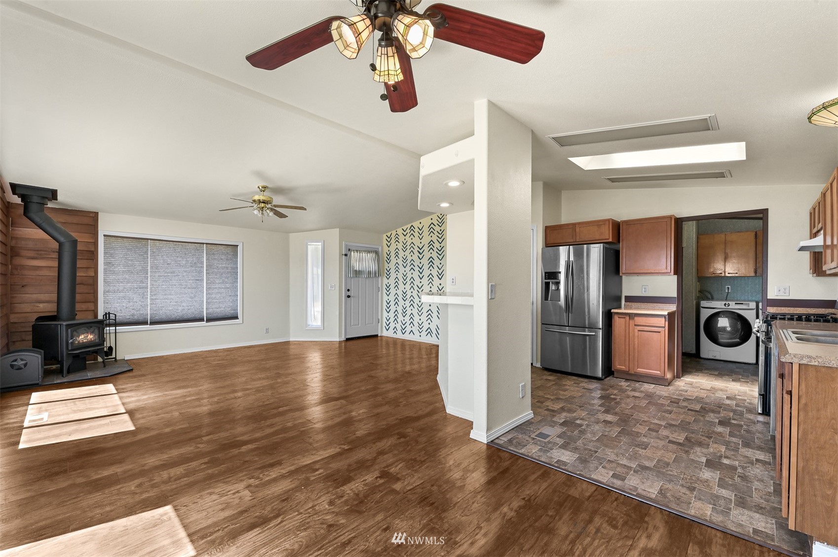 3053 Lummi Shore Road Bellingham, WA 98226 - Photo 16 of 37 a view of a livingroom with a kitchen