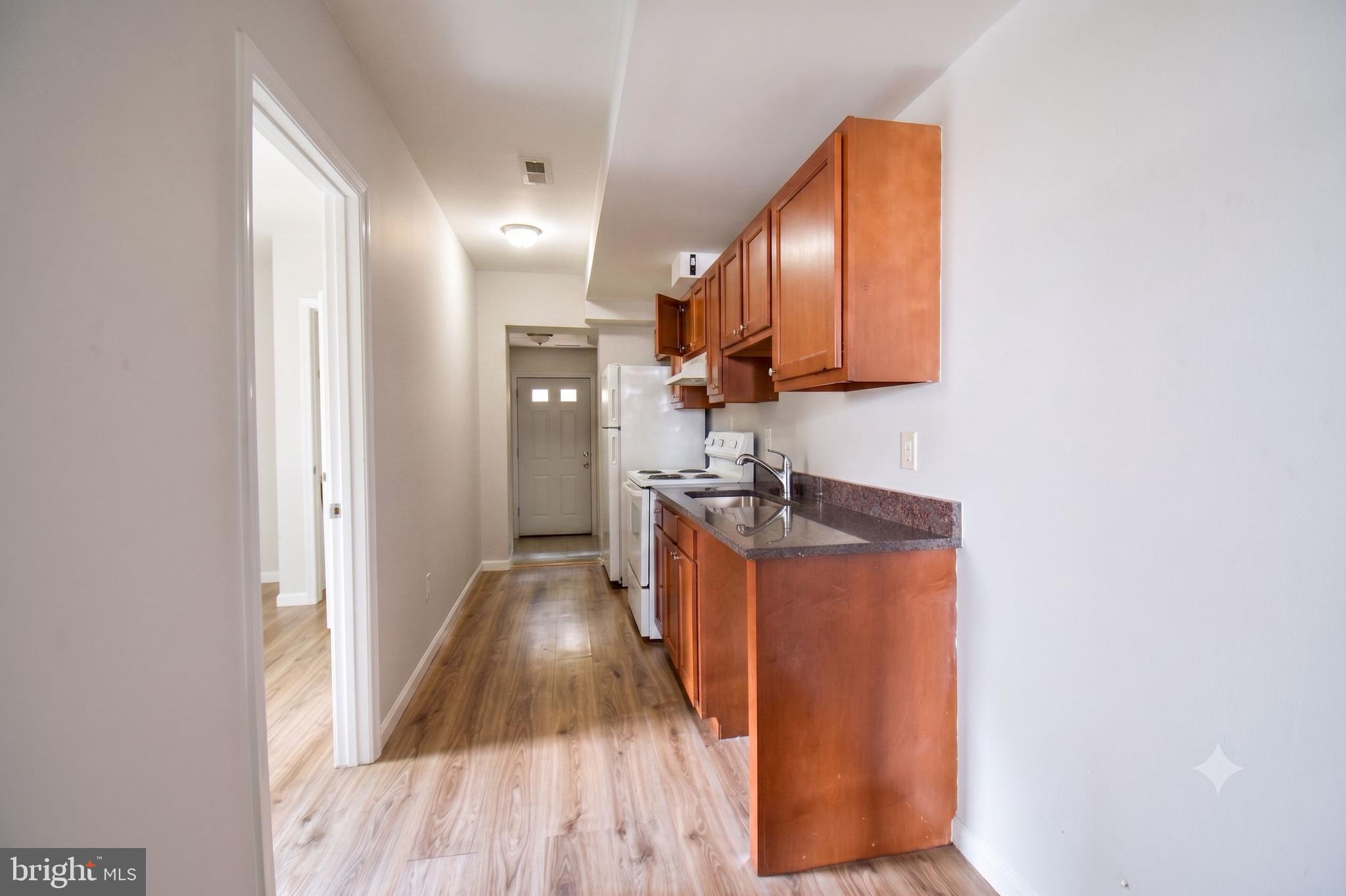 2806 Pomeroy Road Southeast Washington, DC 20020 - Photo 5 of 12
