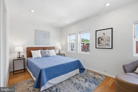 $850,000 | 329 18th Place Northeast, Washington, DC 20002