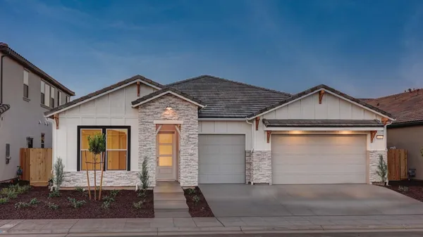 $733,650 | 935 Talus Way, Madera, CA 93636
