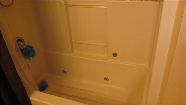 3351 East Rhett Butler Road Clarksville, TN 37042 - Photo 11 of 16 Whirlpool Tub