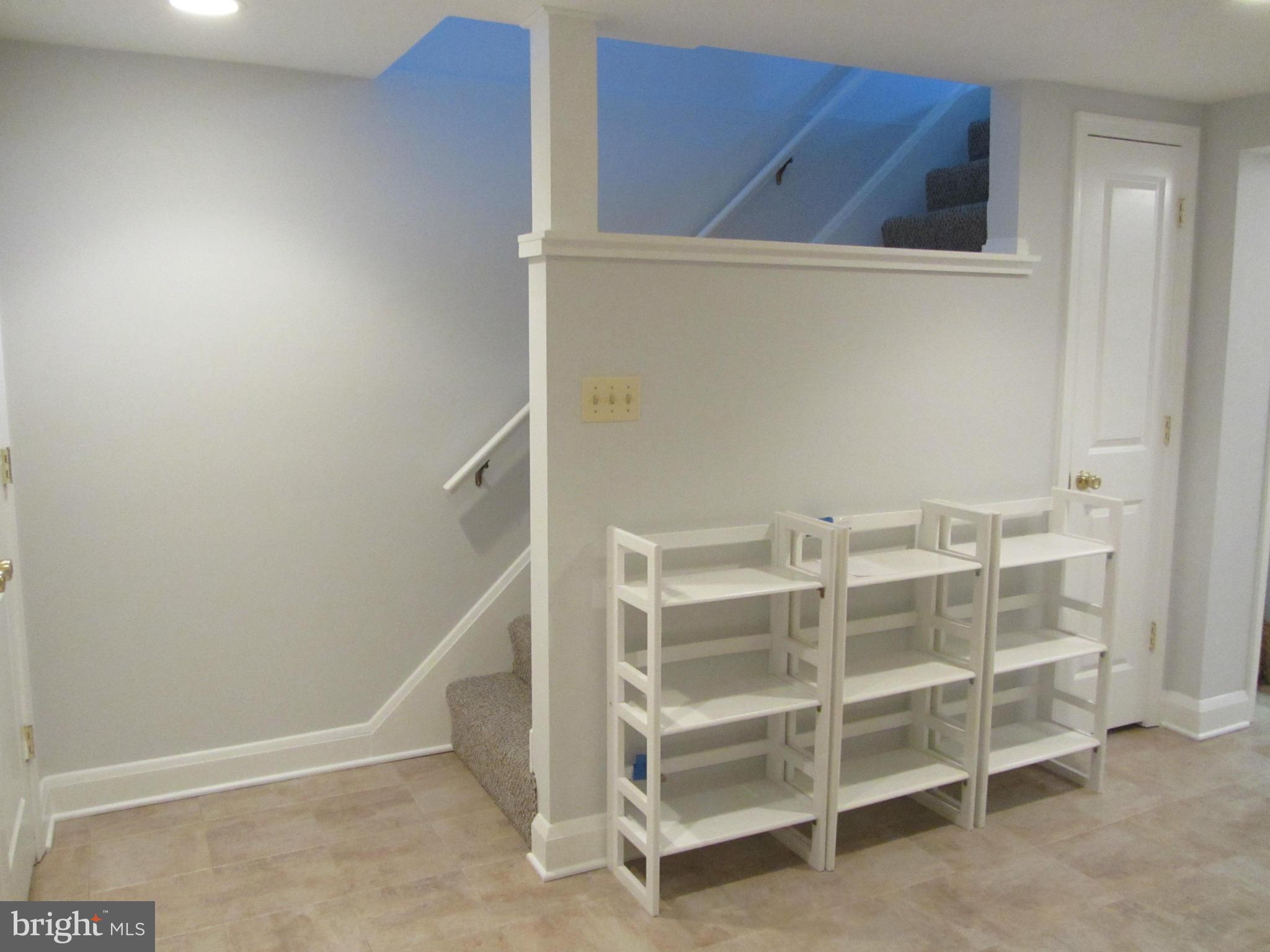 135 Hopkins Road Baltimore, MD 21212 - Photo 14 of 30 Family Room