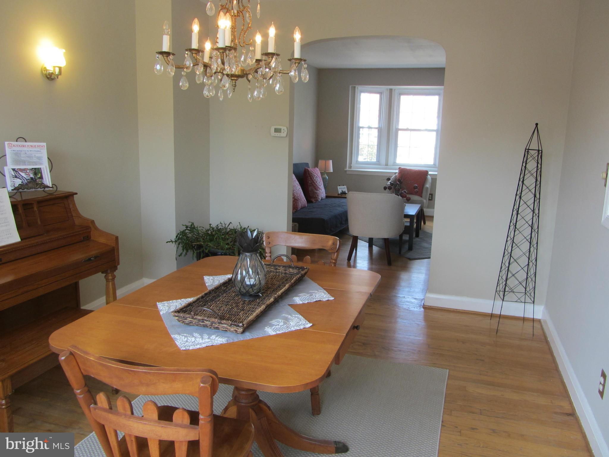 135 Hopkins Road Baltimore, MD 21212 - Photo 8 of 30 Dining Room