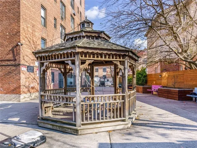 $426,000 | 2800 Coyle Street, Unit 504 | Sheepshead Bay