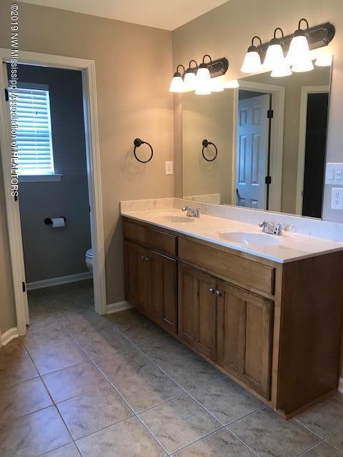 372 Vaiden Ridge Drive North Hernando, MS 38632 - Photo 11 of 18 IMG_2541 - Copy (2)