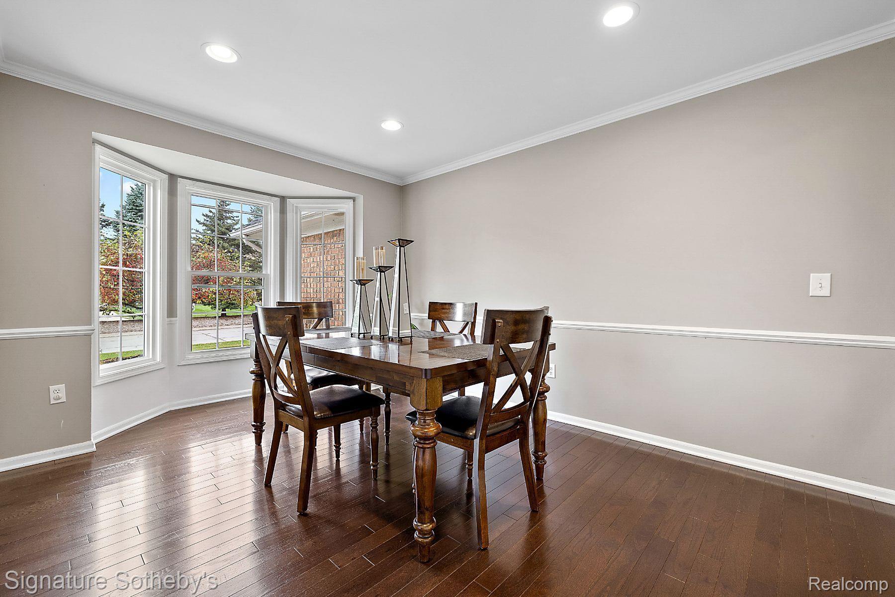 979 Dakota Court Rochester, MI 48307 - Photo 8 of 48 Gallery Image 8