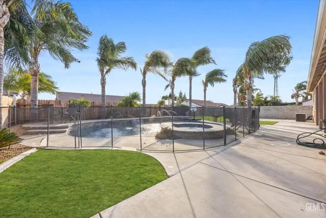 $555,000 | Undisclosed Address, Bakersfield, CA 93311