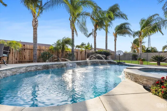 $555,000 | Undisclosed Address, Bakersfield, CA 93311