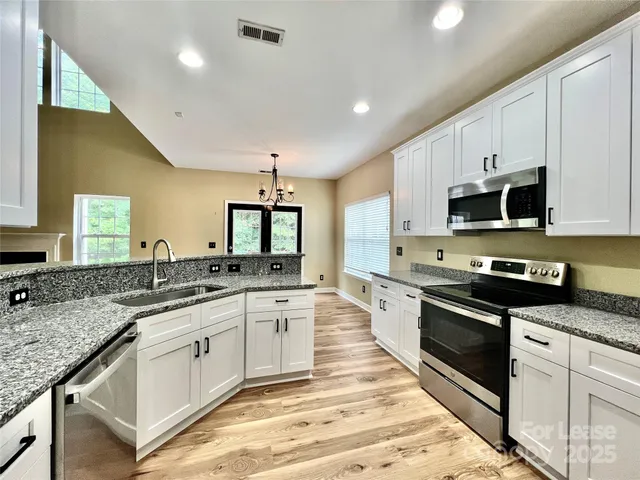 $2,800 | 8220 Brisbin Drive, Waxhaw, NC 28173