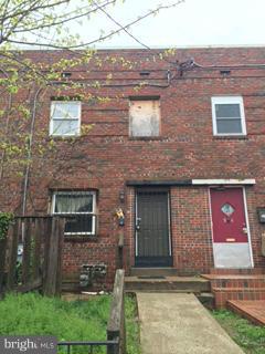 82 Q Street Southwest Washington, DC 20024 - Photo 1 of 1 Exterior (Front)
