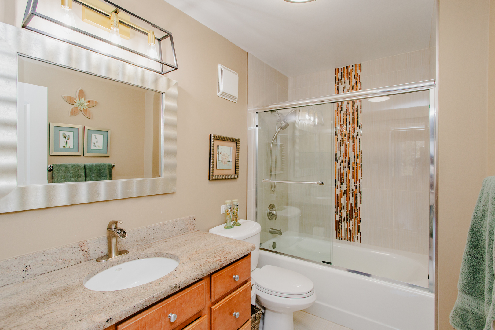 1615 East Central Road, Unit 218C Arlington Heights, IL 60005 - Photo 14 of 33