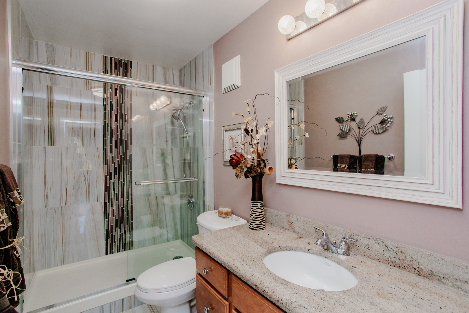 1615 East Central Road, Unit 218C Arlington Heights, IL 60005 - Photo 19 of 33