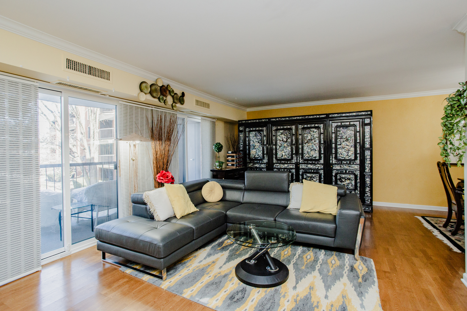 1615 East Central Road, Unit 218C Arlington Heights, IL 60005 - Photo 7 of 33