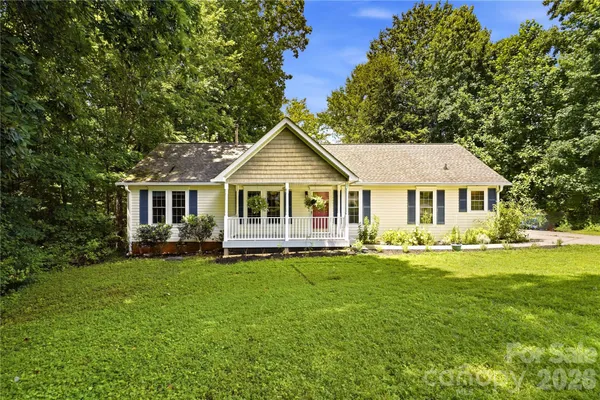 $375,000 | 3555 Lake Bluff Drive, Sherrills Ford, NC 28673