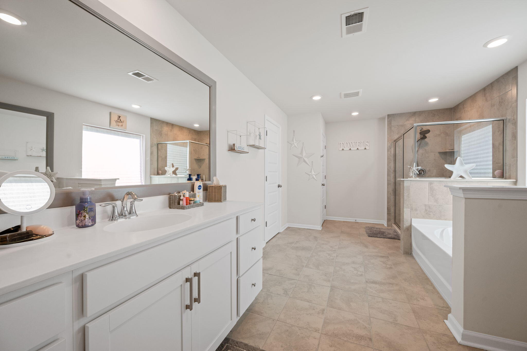 215 Squire Pope Road Summerville, SC 29486 - Photo 30 of 69 Primary Ensuite