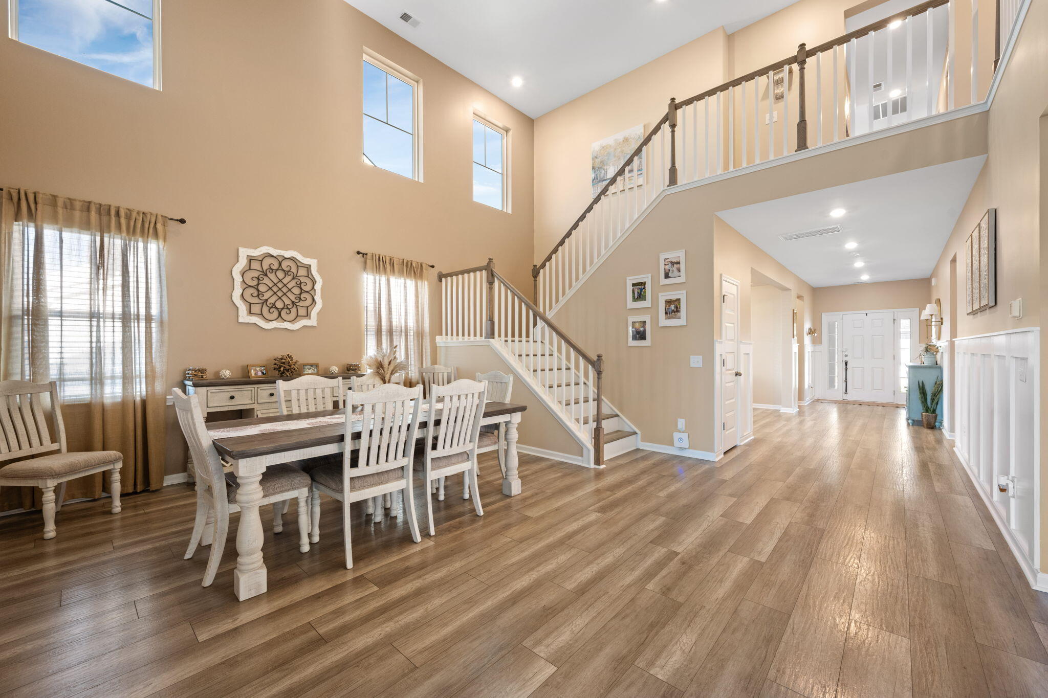215 Squire Pope Road Summerville, SC 29486 - Photo 9 of 69 Living Room