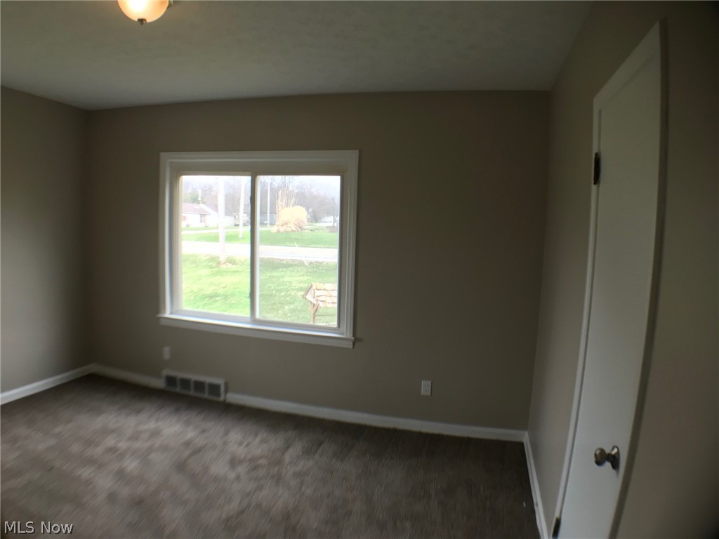 1532 Krumroy Road Akron, OH 44306 - Photo 18 of 35