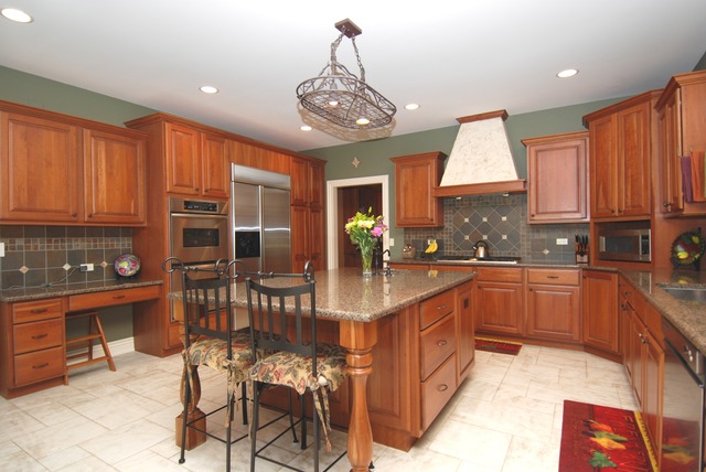 38W450 Stevens Glen Road St. Charles, IL 60175 - Photo 10 of 25