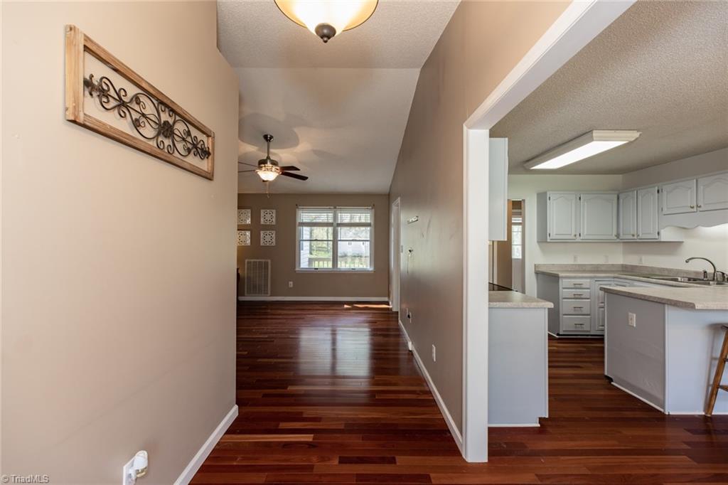 3951 Nelson Road Sophia, NC 27350 - Photo 4 of 34