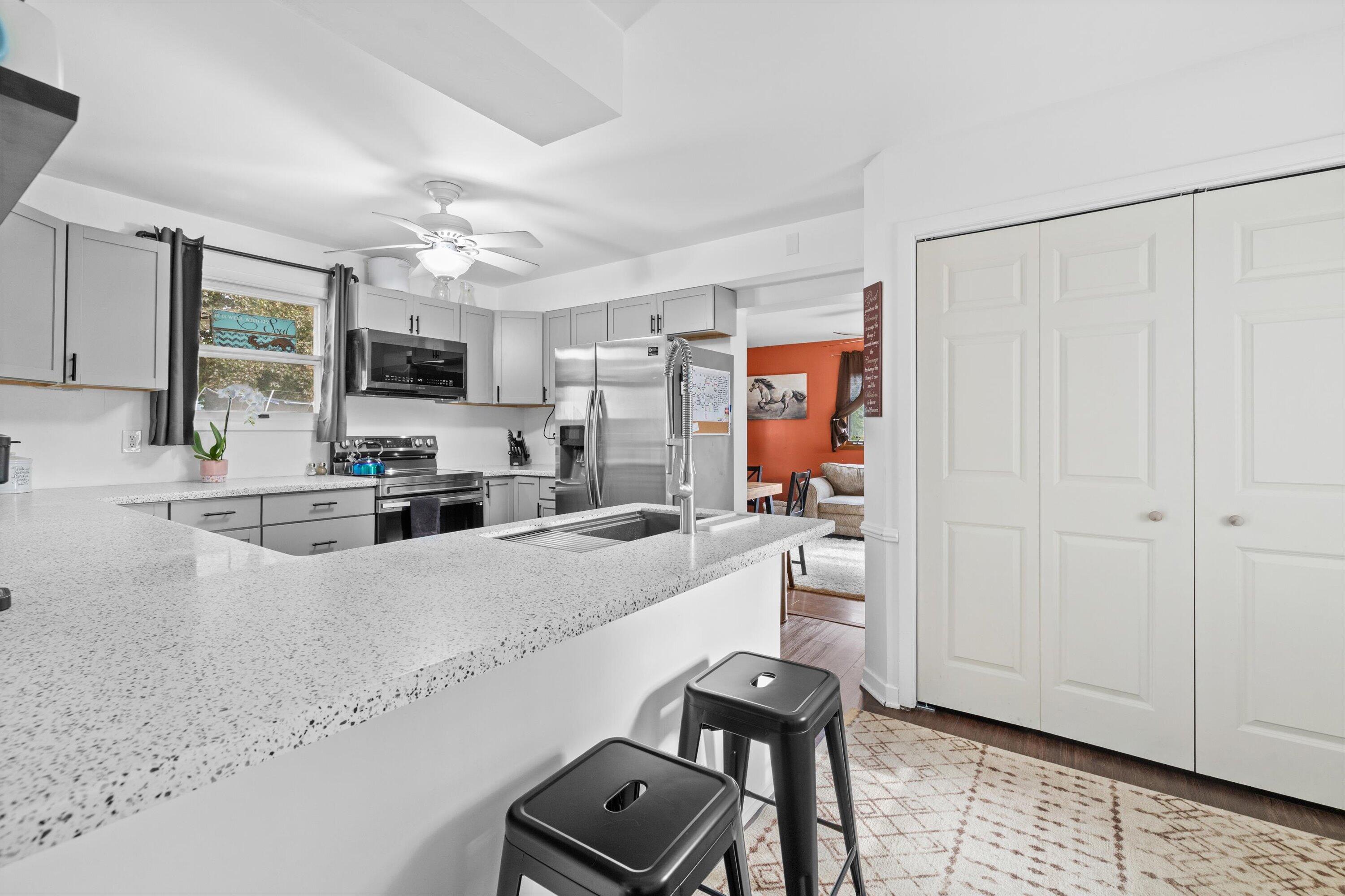 613 Parish Street Delavan, WI 53115 - Photo 21 of 44 20-IMG_3432